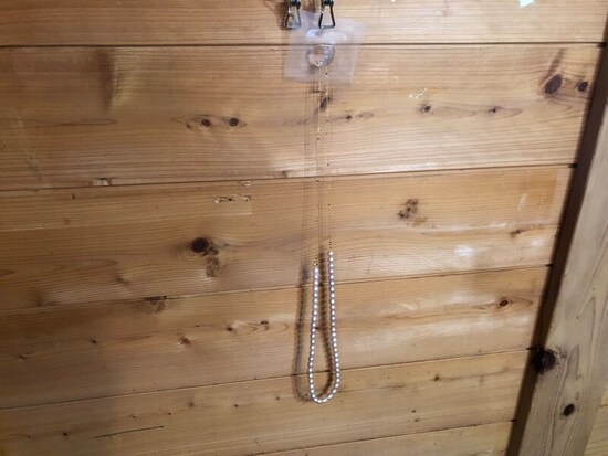 重さのあるネックレスをかけても落ちない