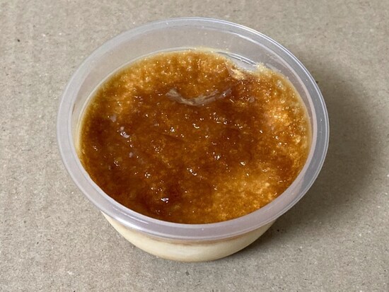 表面が焦がしてある直火焼プリン