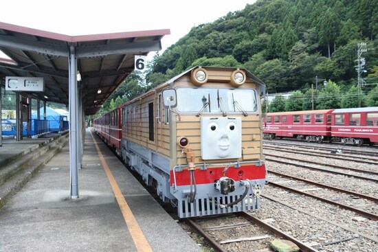 きかんしゃトビー号