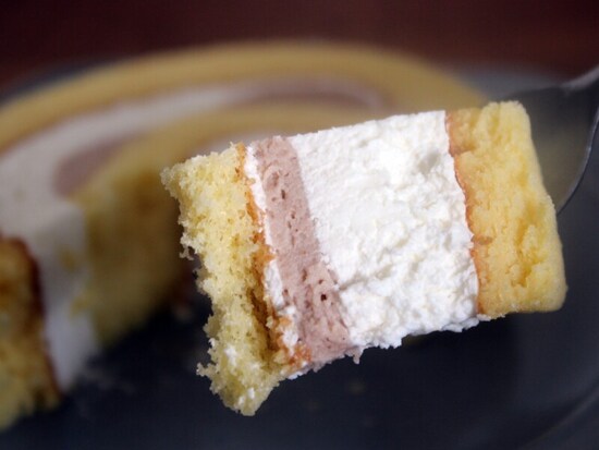 エイジニッタ監修ロールケーキマロン