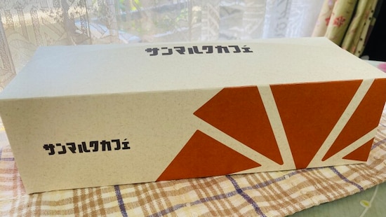 BOXもかわいい！チョコクロが５個くらい入ります。