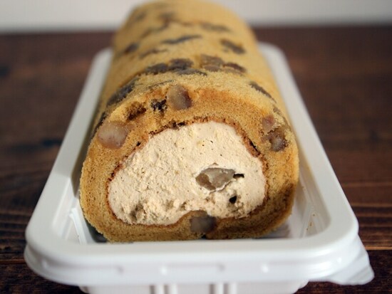 ごろっと栗のもち食感ロール