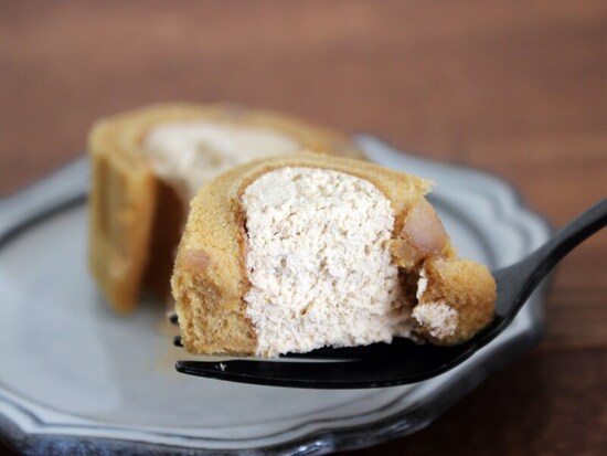 ごろっと栗のもち食感ロール