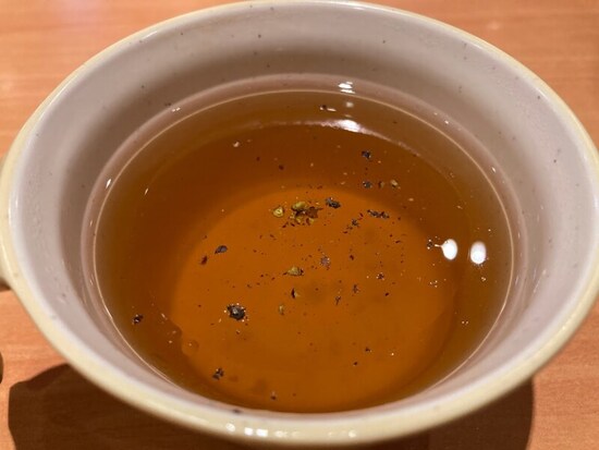 オリーブオイルと黒コショウで風味をプラス