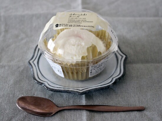 ローソン「ふわっふわチーズ（ベリベリソース）」