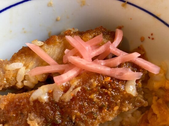 紅しょうがで味にアクセントを