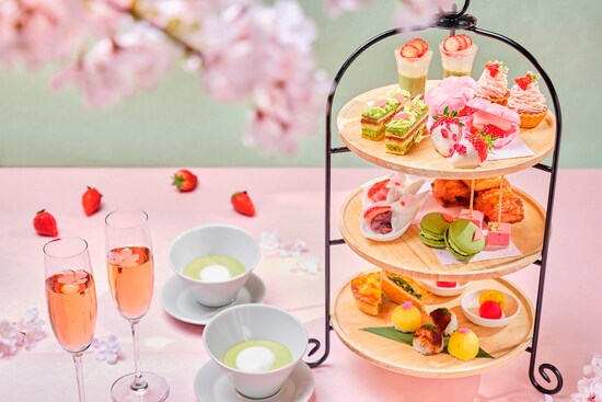 リストランテ マンジャーレ 伊勢山「桜といちごの和風アフタヌーンティー」（税・サービス料込 平日4300円、土日祝4730円）（提供画像）
