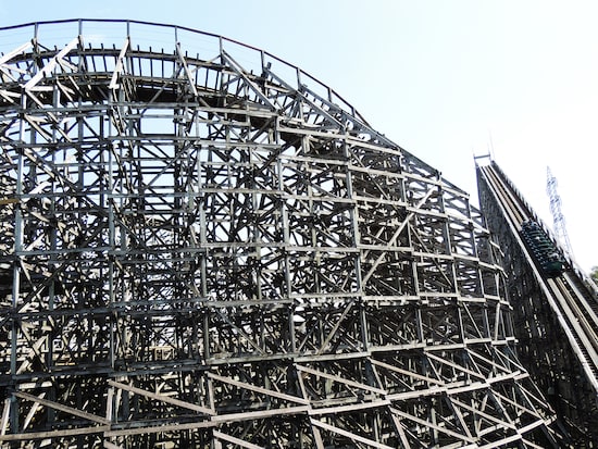 水上木製コースターレジーナⅡ