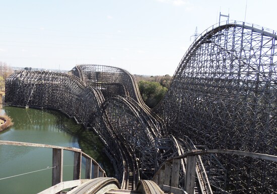 水上木製コースターレジーナⅡ