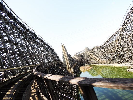 水上木製コースターレジーナⅡ