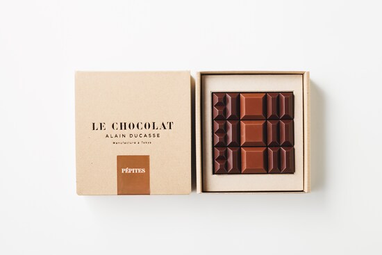 ル・ショコラ・アラン・デュカス／コフレ・ぺピット （9個入4536 円） Photo by Yusuke Kagayama