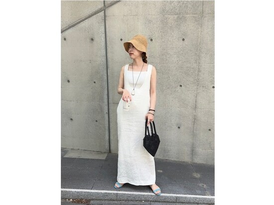 COSでは「シンプルなのにどこかおしゃれ」なアイテムが揃います 出典：WEAR