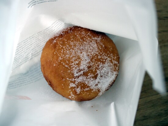 セブン‐イレブン「お店で揚げたマラサダ」