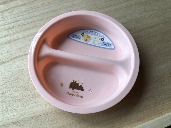 セリアの「仕切り付ランチ皿」