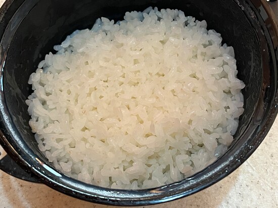 10分蒸らしたご飯
