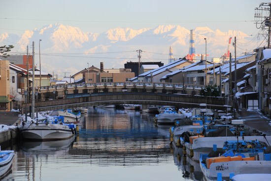 富山県射水市