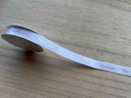 ダイソーの「片面サテンリボン」