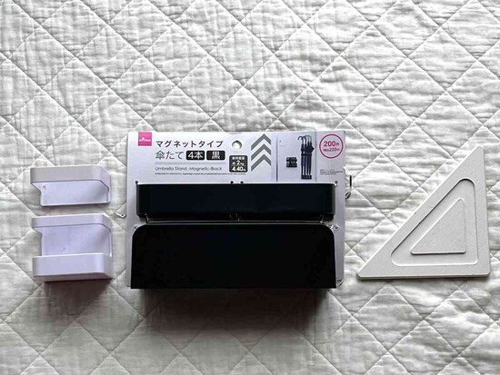 ダイソーの「傘たて」