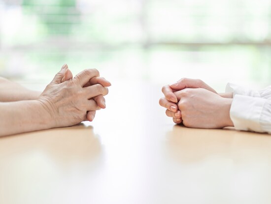 神経を逆撫でする人とは？ 身近な人の言動に苛立つ人の経験談