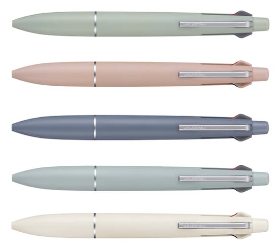 三菱鉛筆「ジェットストリーム 多機能ペン 4＆1（ライトタッチインク搭載）」1430円（税込）。インク色は黒、赤、青、緑、ボール径とシャープ芯径は共に0.5mm。軸色は上から、グラスグリーン、コーラルピンク、スチールブルー、ミストブルー、メローホワイトの5色