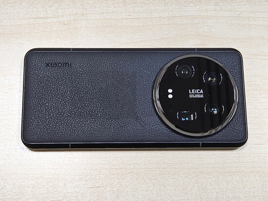 Xiaomi 14 Ultraの背面