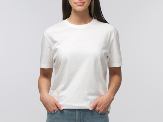 「男性の短パン」姿はアリかナシか？「カジュアルおばさん」は若作りで痛いのか？