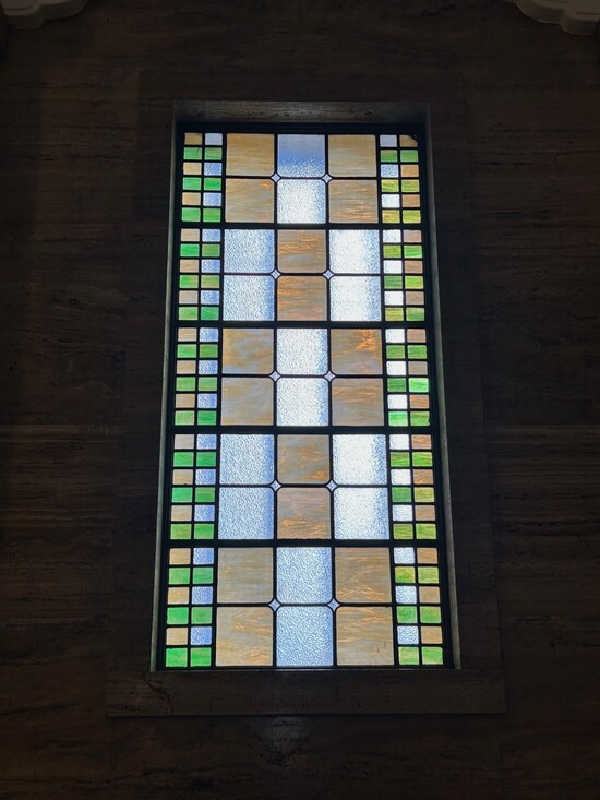 ステンドグラスの窓
