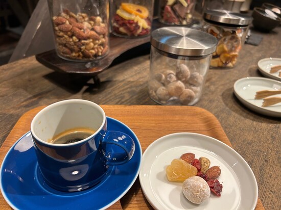 淹れたてのコーヒーで寛げる