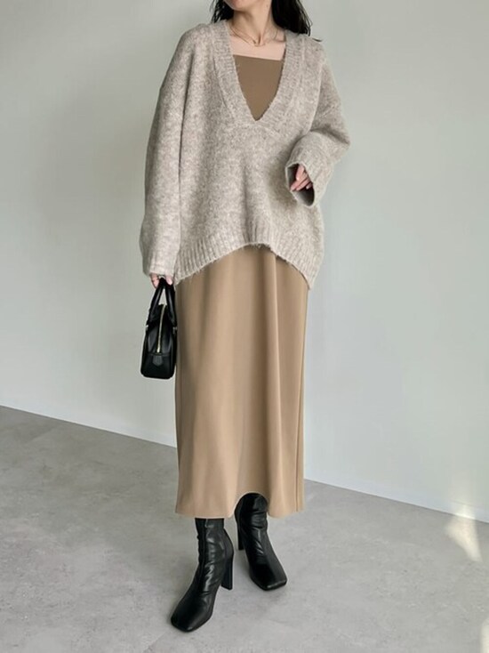 スクエアトゥならシンプルな中にエッジのきいた着こなしが楽しめます　出典：WEAR