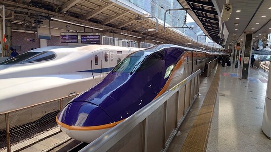 山形新幹線 E8系「つばさ」