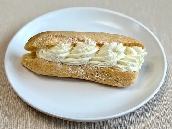 クリームがぎっしり！ 2種類のクリームを楽しめます