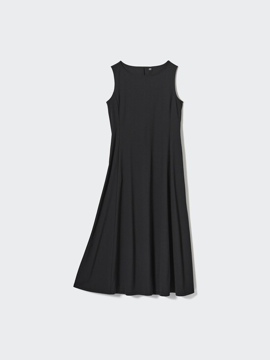 ユニクロ　ウルトラストレッチエアリズムワンピース　2990円（税込）