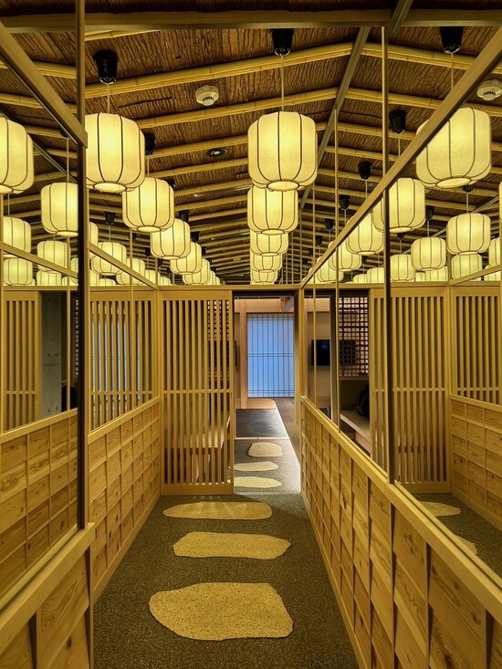 デラックスツイン「三条」の廊下