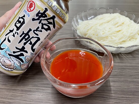 貝だしとトマトの酸味が相性抜群