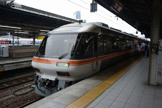 ワイドビューひだ