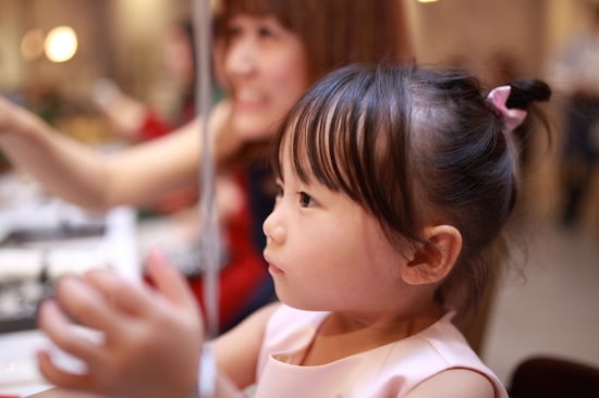 画像 結婚式での子供の服装 靴下 靴は 男の子 女の子の正装マナー 結婚式 披露宴マナー All About