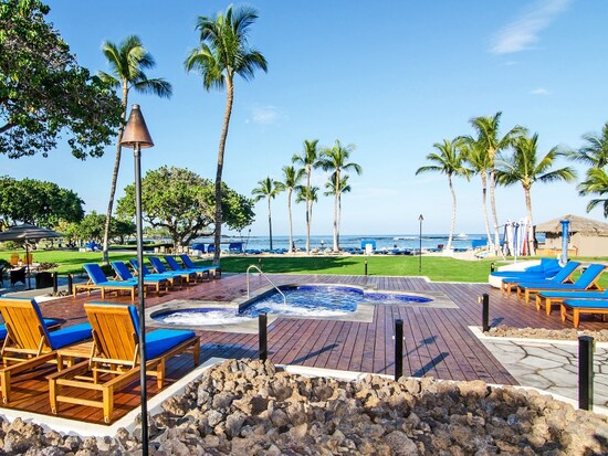 リニューアルしたジャグジーエリア。プールで冷えた体を温めて