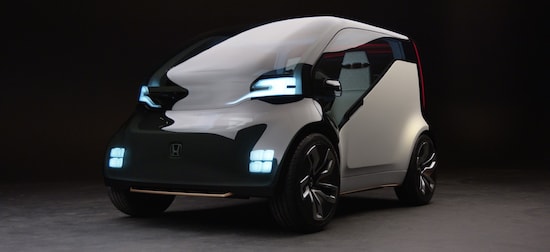 ホンダが東京モーターショーで披露する「Honda NeuV」は、自動運転技術とAIを使いドライバーと車両の対話を提案するコンセプトモデル