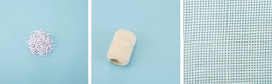 再生紙から作られた糸で編む