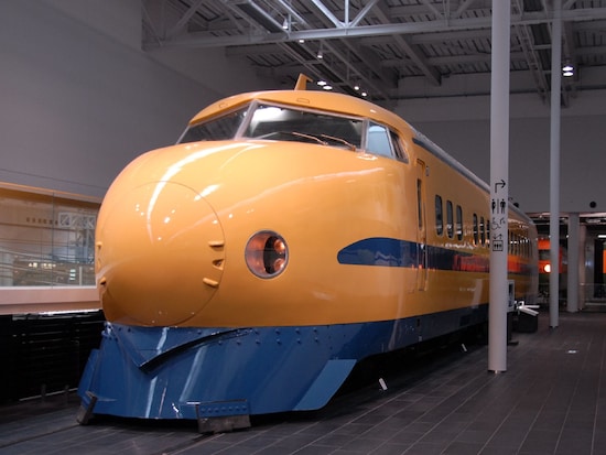 「リニア・鉄道館」で保存展示中のドクターイエローT3編成の先頭車