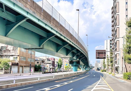 残暑というより夏そのものな日差しと暑さでなければ、向こうまで歩いて行ったのですが…​​​​​​…