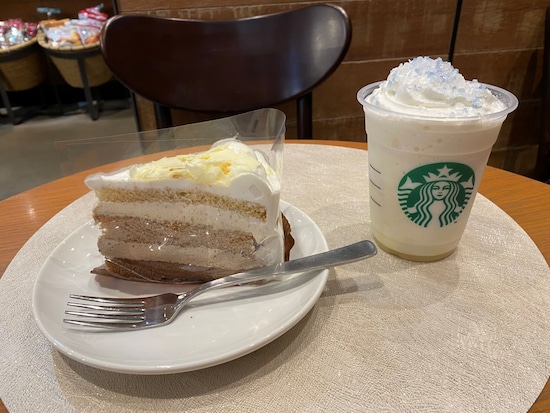 ホワイトチョコレートとモカの風味が、フラペチーノとよく合います！