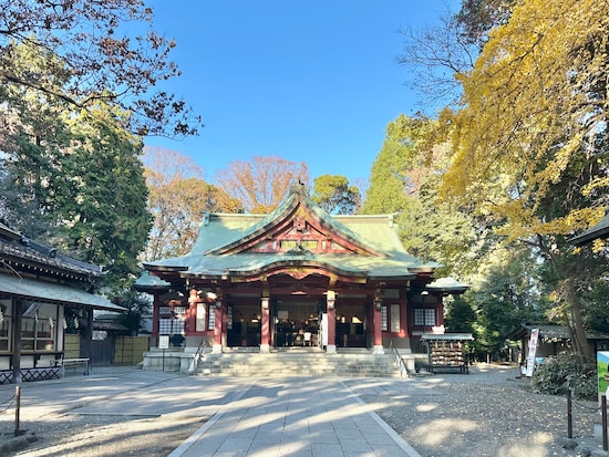 こちらは平日昼だと本当に静かで、おごそかな空気