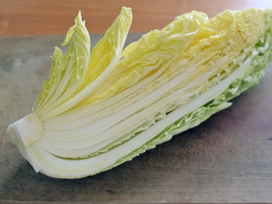 野菜室で保存していた白菜が、だんだん盛り上がってきた!?