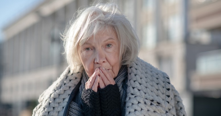 パリのマクドナルドでホームレスのおばあさんに遭遇。警備員が退店をお願いすると…まさかの展開に「気遣いが素晴らしい」「無責任では？」と賛否両論