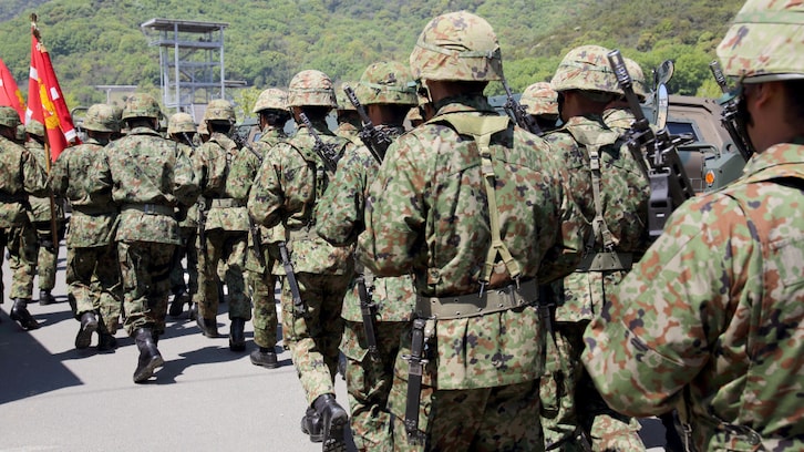 自衛隊で遅刻した時のそれぞれの "叱り方の違い" が話題！空自「お前が遅れた数秒で…」