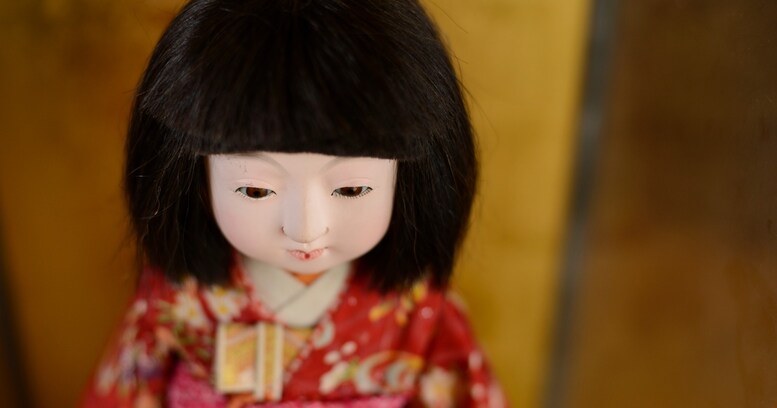 【戦慄】現場の職人さんから大家さんに『あの日本人形は怖いね！』と連絡が…夏らしい背筋がヒヤッとする展開とは？