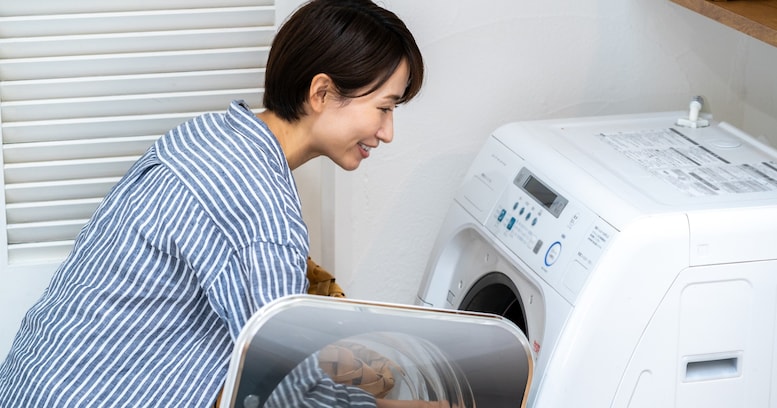 【家事あるある】洗濯機から異物音？！ カラカラと鳴っている音の正体とは…