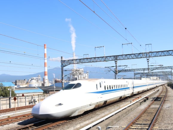 年末年始のJR運行はどうなる？ 東海道新幹線「のぞみ」は全席指定に