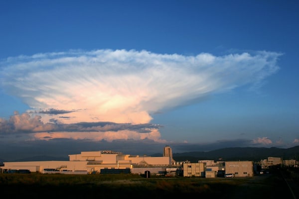 出典：気象庁ホームページ　発達した積乱雲の外観